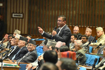 जिल्ला निर्वाचन कार्यालय खारेज गर्ने निर्णयमा एमालेले माग्याे प्रधानमन्त्रीकाे जवाफ